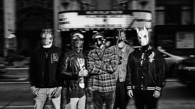 Photograph of Hollywood Undead