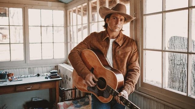 Photograph of Lukas Nelson