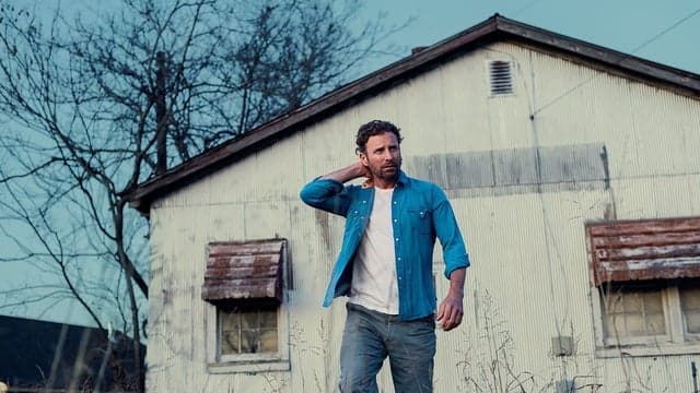 Photograph of Dierks Bentley