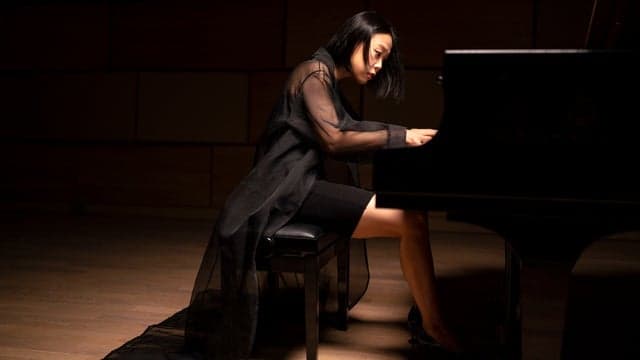 Photograph of Yeol Eum Son