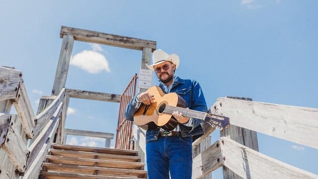 Photograph of Josh Weathers