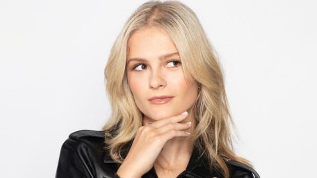 Photograph of Darci Lynne
