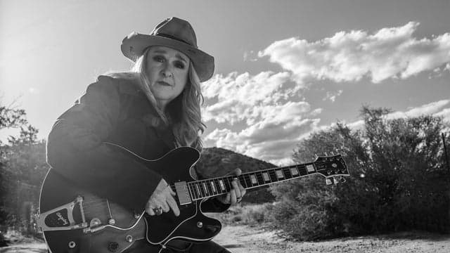 Photograph of Melissa Etheridge