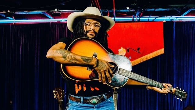 Photograph of Nicky Diamonds