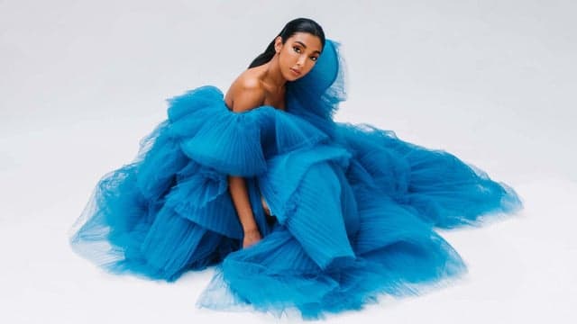 Photograph of Rupi Kaur