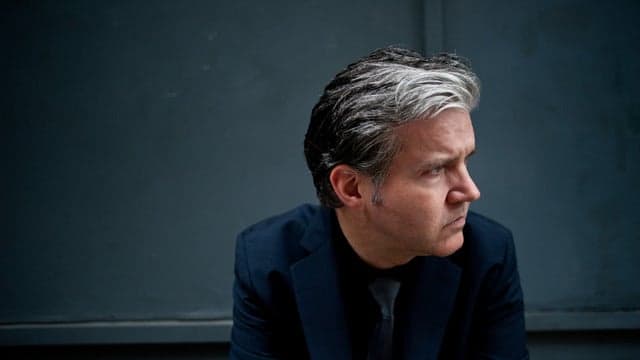 Photograph of Lloyd Cole
