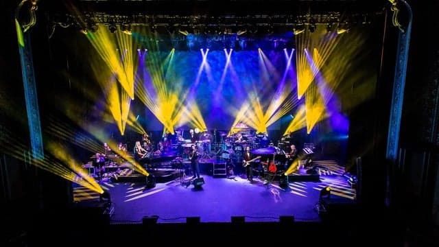 Photograph of Mannheim Steamroller Christmas
