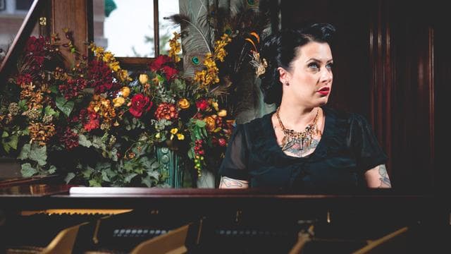 Photograph of Davina and The Vagabonds