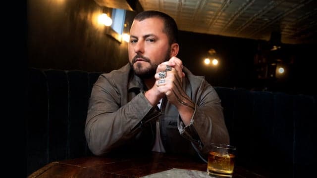 Photograph of Tyler Farr