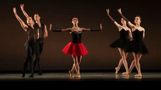 Photograph of Ballet Des Moines